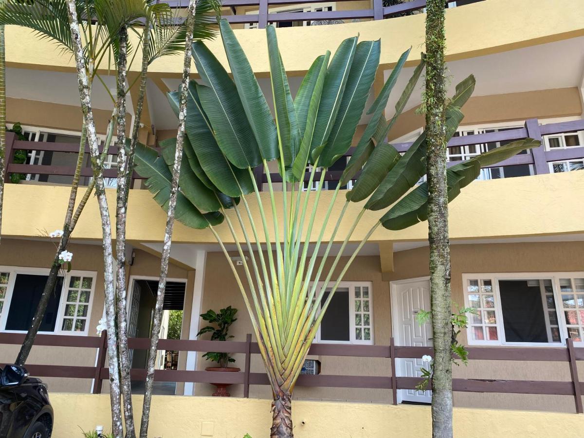 Fabuloso Flat 225, 2 Piscinas Climatizadas, Sky Com 170 Canais,Tv Com Xbox, Internet Particular 500M Bertioga, Riviera De Sao Lourenco Flat Duplex Inteiro, Adega, Cozinha Equipada Completa Servico De Hotelaria, Servico De Praia Nos Finais De Semana المظهر الخارجي الصورة